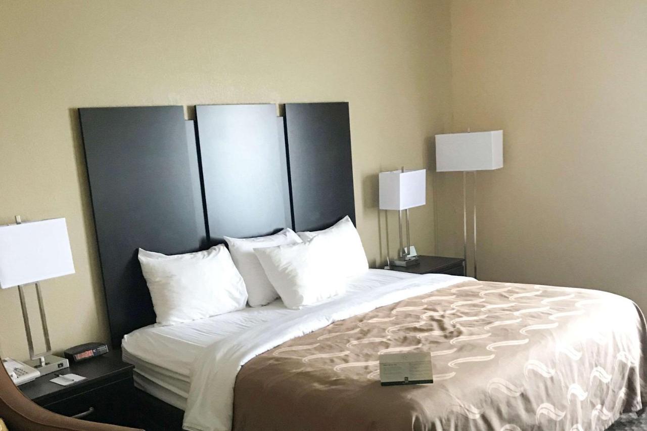 Quality Inn & Suites Mendota Near I-39 Luaran gambar